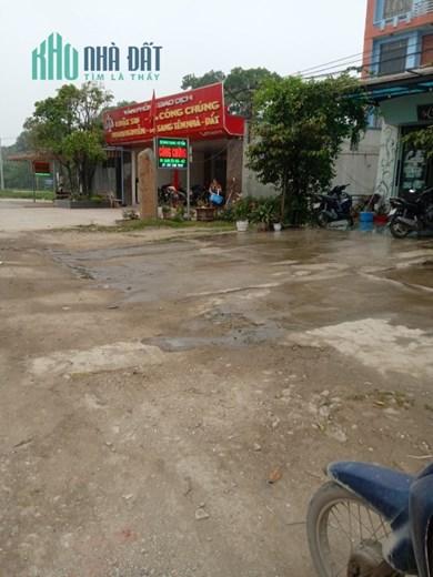 GIÁ NHỈNH HƠN 3,..tỷ  Sở hữu lô đất mặt đường QL6 60m mặt tiền 6,2m