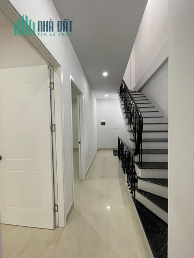CHO THUÊ NHÀ NGUYÊN CĂN KINH DOANH, NGUYỄN VĂN CỪ 60M2 * MT 6,5M
