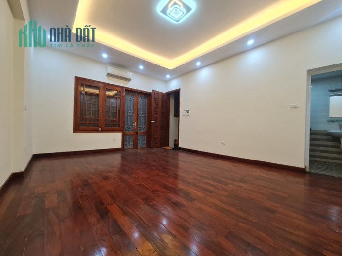 Gấp. Bán nhà phố Hạ Đình, quận Thanh Xuân. 40M2. NGÕ THÔNG, Ô TÔ, KD. Hơn 5 Tỷ. 0968084286