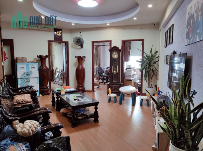 Bán căn hộ 3 ngủ tầng trung, khu đô thị Mỹ Đình, 130m, giá 2.95 tỷ
