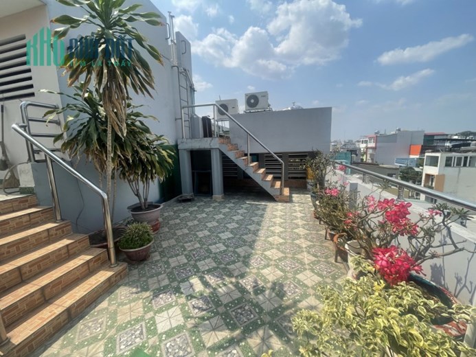 Bán MT Đào Duy Từ quận 10 6 tầng đúc BTCT ,8PN 80m2 kinh doanh cực VIP 28 tỷ TL
