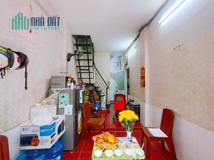 BÁN NHÀ PHÚ NHUẬN 30M2 3 TẦNG 4 PHÒNG NGỦ NỞ HẬU 4.3M HUỲNH VĂN BÁNH 3.2 TỶ