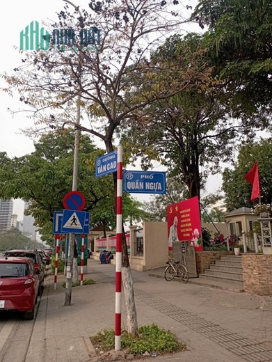 Nhà phố Văn Cao, phân lô, vỉa hè, ô tô tránh, kinh doanh, cách phố 10 m, 58X6T, 15.5 tỷ.