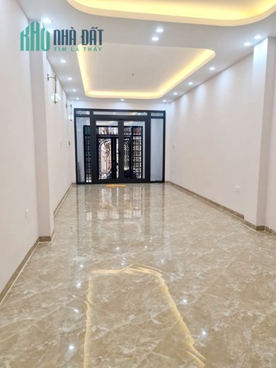 Nhà phố Ngọc Hà, gần phố, ngõ thông, rộng, thang máy, kinh doanh 67X5T, 14.2 tỷ.