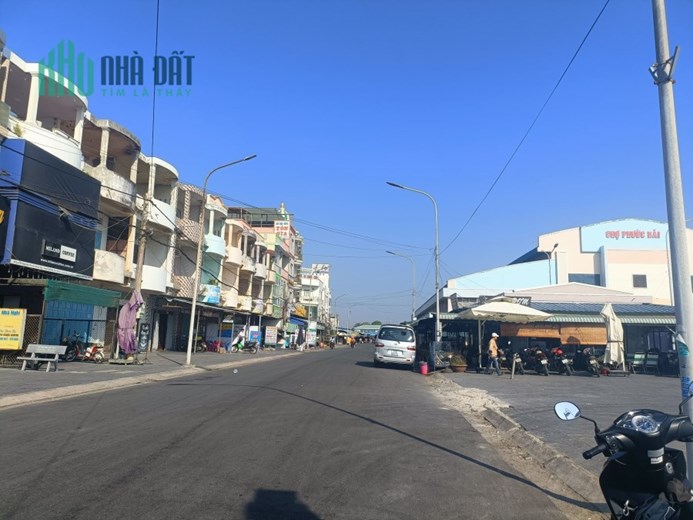 bán lô đất đep gần biển phước hải bà rịa vũng tàu DT 100m2 thổ cư 100% vị trí đep đât phân lô bàn