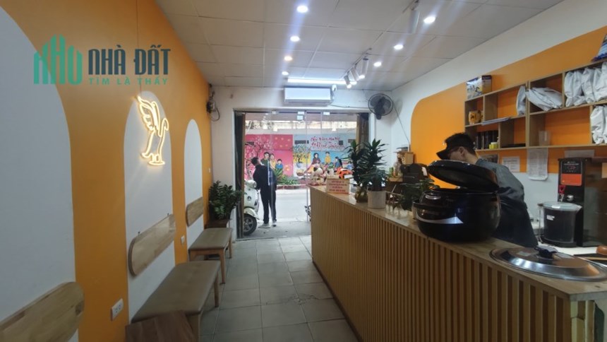 Bán nhà 5 Tầng - Mặt phố Quận Thanh Xuân- 83m  giá chỉ 17 tỷ - Gần cổng chợ trung tâm - Kinh doanh