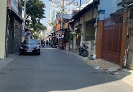 Xuất cảnh, cần bán gấp căn góc 2 MT Đinh Công Tráng, Tân Định, Q1.