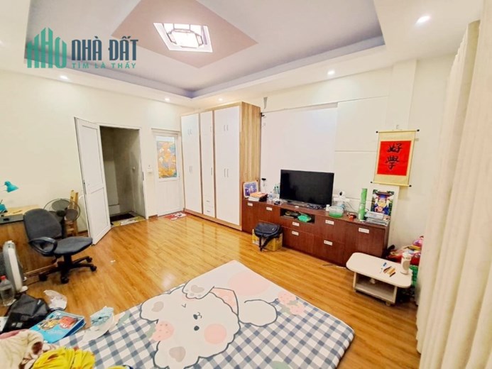 Bán nhà Kim Mã 40m phân lô gần ô tô Giá đầu tư