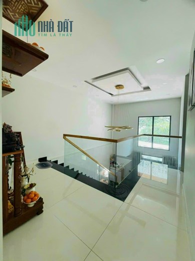 GIẢM 500TR bán nhà SHR Bình Trưng,Q.2,HXH,1 trệt+3 lầu, 60m2 ngang 5.5m, 4PN, CÒN 6Tỷ nhỉnh.