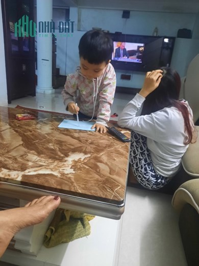 Chính chủ Cần bán nhanh 1 bộ ghế rễ hương đỏ, 2 bộ Phản ( Dong )