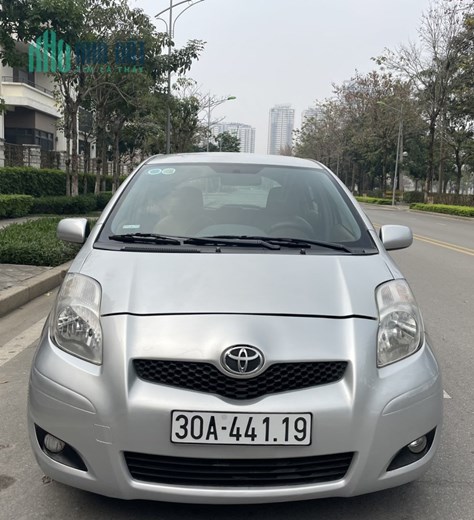 Bán xe Toyota Yaris 1.3 AT Số 1 Nguyễn văn Huyên,Cầu Giấy,Hà Nội