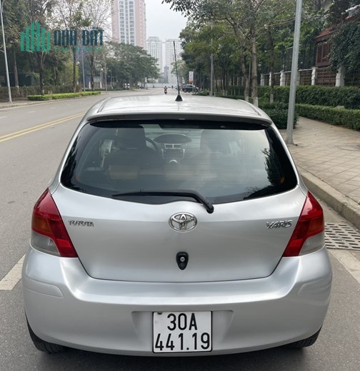Bán xe Toyota Yaris 1.3 AT Số 1 Nguyễn văn Huyên,Cầu Giấy,Hà Nội