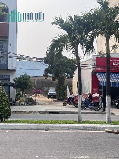 CHÍNH CHỦ Cần Bán Lô Đất Địa Thế  Đẹp Mặt Tiền Đường Cách Mạng Tháng Tám - Đà Nẵng