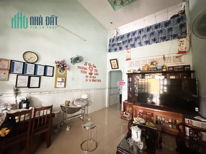 MẶT TIỀN HẺM 8M - PHÙ HỢP BUÔN BÁN KINH DOANH - HXH THÔNG GẦN CVPM QUANG TRUNG, CHỈ NHỈNH 4 TỶ.