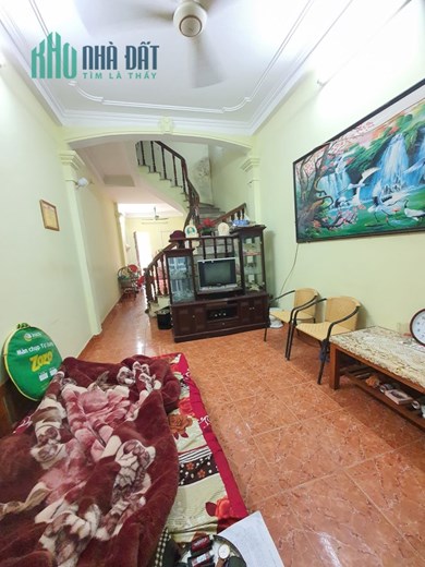 chỉ 6.5 tỷ có nhà Ngô Quyền, Hà Đông ô tô dừng đỗ, vỉa hẻ rộng 65m, 3 tầng. 0962780005