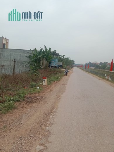 Do nhu cầu Ko sử dụng mặt khác đang cần tiền trả nợ nên quyết định sang nhượng lại lộ đất đã có thổ