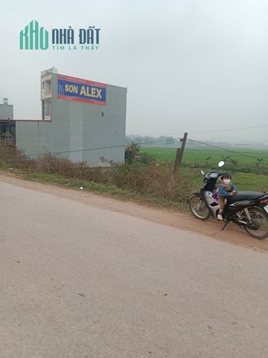 Do nhu cầu Ko sử dụng mặt khác đang cần tiền trả nợ nên quyết định sang nhượng lại lộ đất đã có thổ