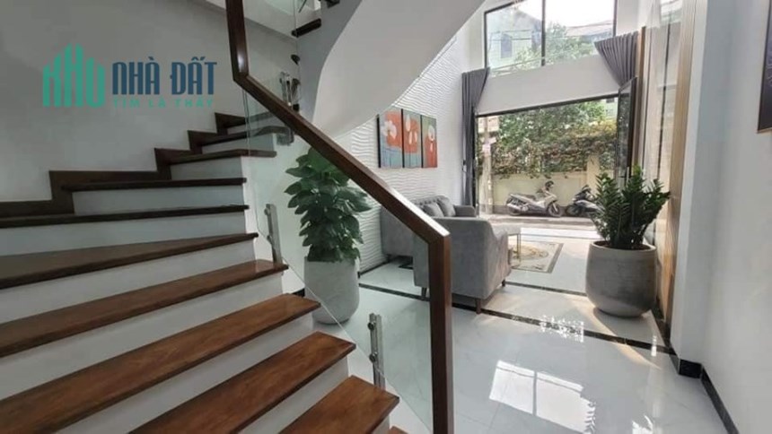 Bán nhà mới đẹp thạch bàn,quận long biên, oto 7 chỗ vào nhà 50mx6 tầng