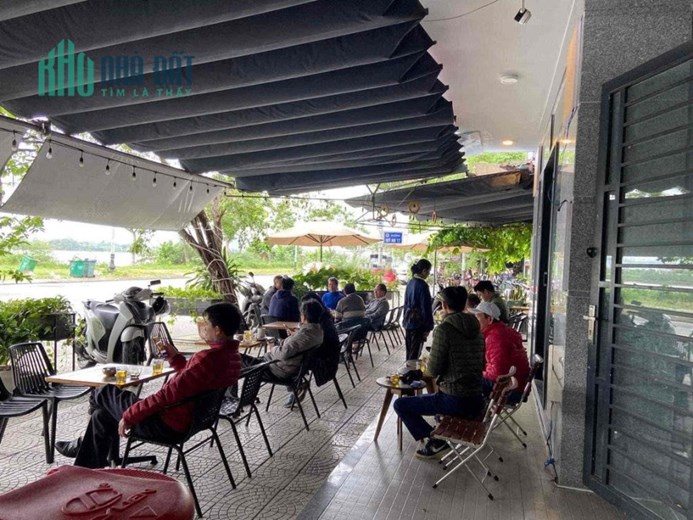 Cần Sang Lại Quán Cafe 2 Mặt Tiền Đường Vị Trí Trung Tâm.