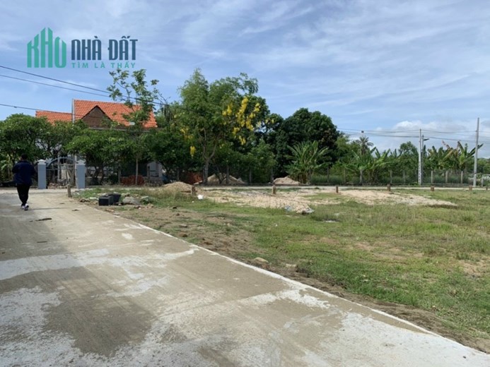 Bán đất full thổ khu dân cư tại TT Vạn Gĩa, Vạn Ninh, giá từ 1,1 tỷ. Bao mọi thuế phí.
