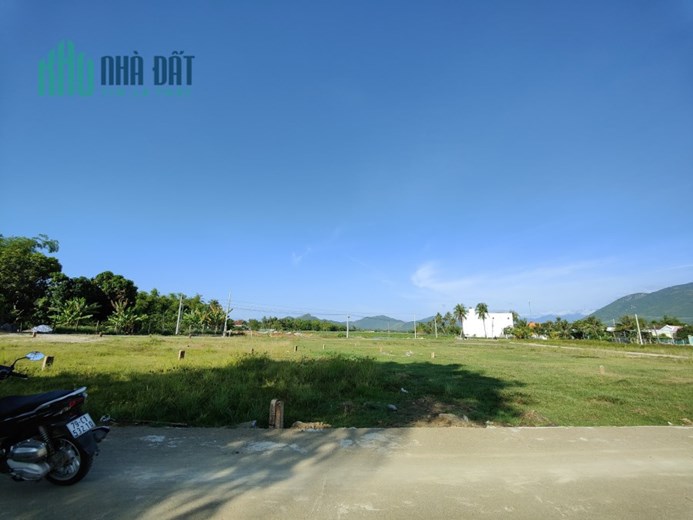Bán đất full thổ khu dân cư tại TT Vạn Gĩa, Vạn Ninh, giá từ 1,1 tỷ. Bao mọi thuế phí.
