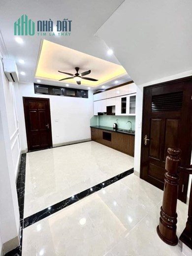 Bán nhà phố KẺ VẼ - Nhà gần hồ cực thoáng mát. 35m2  5 tầng, MT 4.8m   3.4 tỷ.
