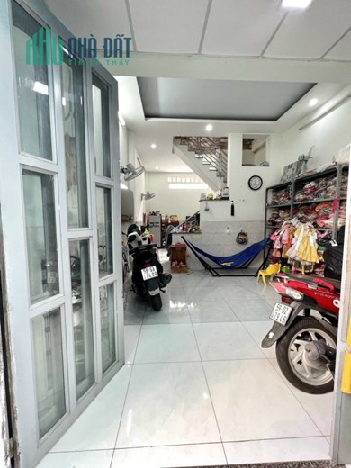 Nhà chưa qua đầu tư.
Đường số 21 Phường 8 Gò Vấp

* Dt 4m Nở Hậu 4m1 X 8,2m. diện tíchCN: 33,2m