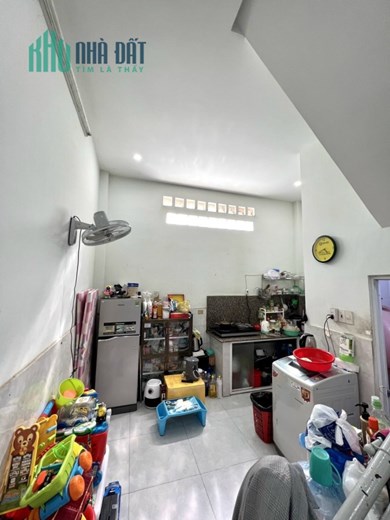 Nhà chưa qua đầu tư.
Đường số 21 Phường 8 Gò Vấp

* Dt 4m Nở Hậu 4m1 X 8,2m. diện tíchCN: 33,2m