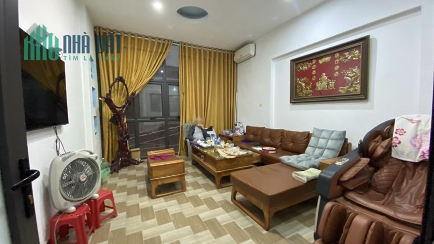 Bán căn nhà mặt ngõ Đường Láng 46m2 x5 tầng, kinh doanh sầm uất 8.15 tỷ