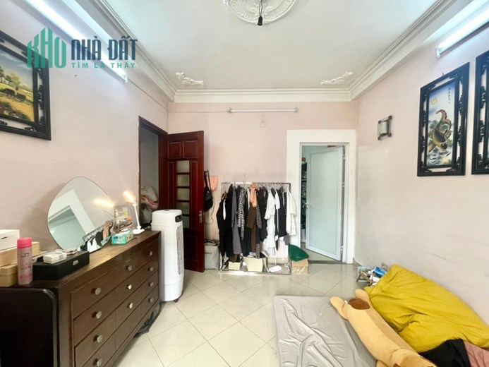 Bán nhà Phạm Ngọc Thạch 55m giá 12.6 tỷ mặt tiền 6m gara, phân lô kinh doanh sầm uất