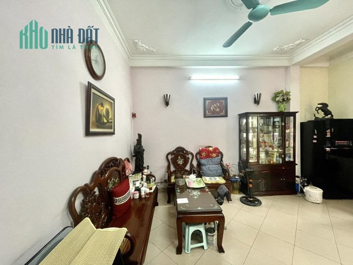 Bán nhà Phạm Ngọc Thạch 55m giá 12.6 tỷ mặt tiền 6m gara, phân lô kinh doanh sầm uất