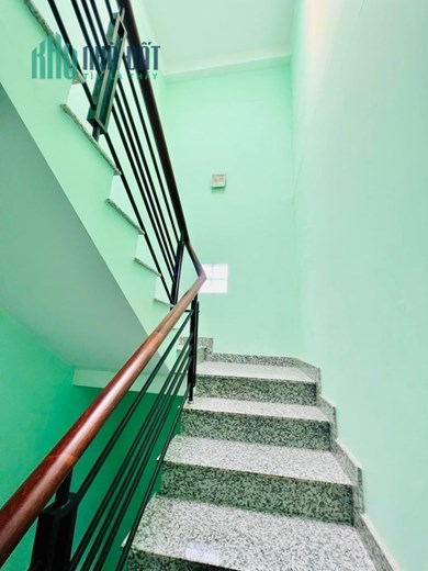 chính chủ gấp bán nhà đất mới- bình trị đông, HXH, 4 tầng, 70m2 chỉ 6.499 tỷ, ngang 5m