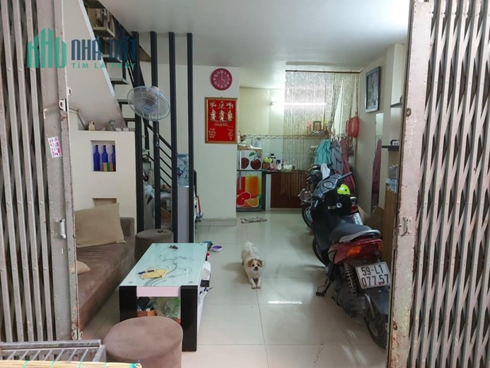 1 TỶ 990 CÓ NGAY NHÀ 24m2 - 2 TẦNG - NGAY TÂN HOÀ ĐÔNG