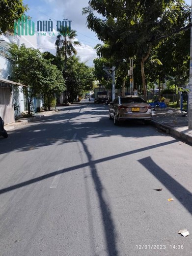 BÁN GẤP Nhà Mặt Tiền Đường Số 14, 65m2, 2 tầng, 6.5m x 15.3m, Giá 4.5 Tỷ, Phường Tân Quy Quận 7