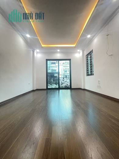 Chỉ từ 2.3 tỷ có ngay nhà Bắc Từ Liêm 30-35m2 xây dựng 4-5 tầng, ngõ thông thoáng các ngã