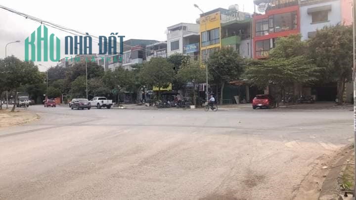 Bán nhà mặt phố Văn Phú, Hà Đông, 80m2x5T, đường 24m kinh doanh, view trường