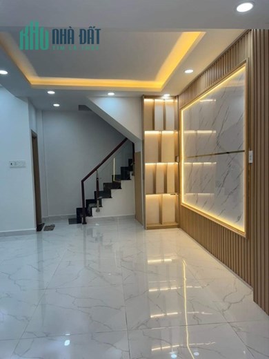Bán Nhà Rẻ Đẹp Đoàn Văn Bơ Q4 
NGANG 5 X6.3m- 3 tấm có 4 tỷ cách Q1,Q2 có 1 phút