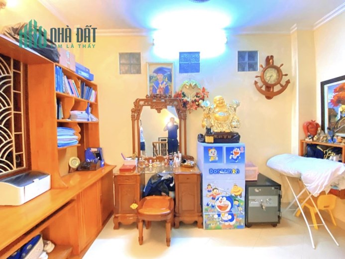 CỰC PHẨM!! CẦN BÁN GẤP nhà Phố Ngọc Hà Ba Đình 40m2, 4 tầng DÂN TỰ XÂY TẶNG NỘI THẤT VIP ở ngay chỉ