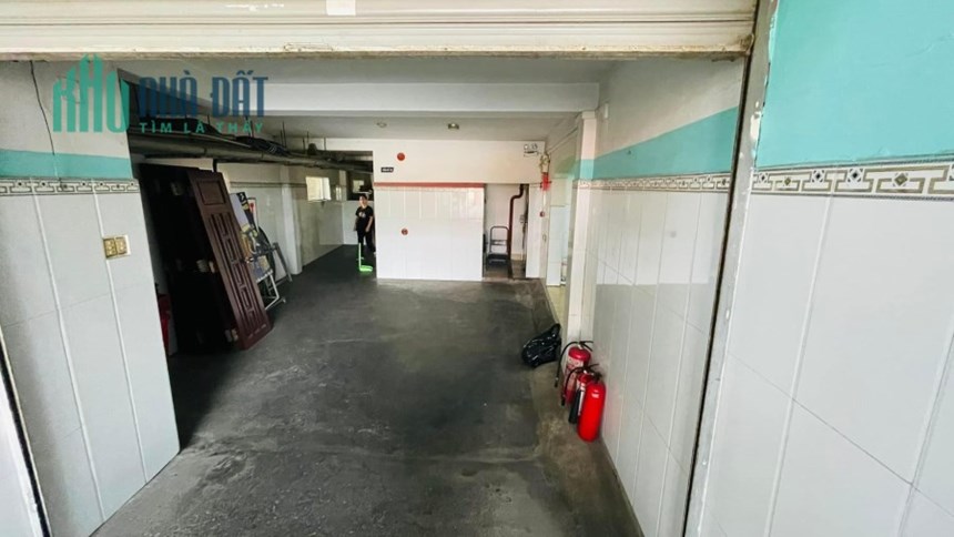 Bán toà Nhà 7 Tầng, 2 mặt tiền Nguyễn Văn Linh, Quận 7, DT: 10/14x25m, giá 75 tỷ (TL)