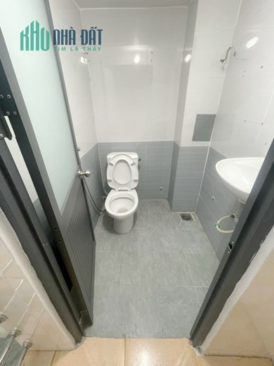 Nhà hẻm 769 Phạm Thế Hiển Phường 4 Quận 8 - Giá : 2.6 Tỷ
