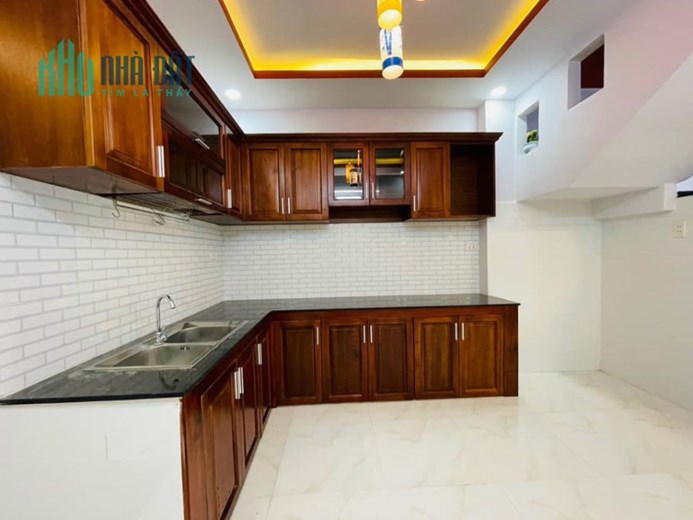 Bán nhà mới 1/ Nguyễn Duy Cung, 4x13m, 2 tầng BTCT chỉ 3.8 tỷ TL.
