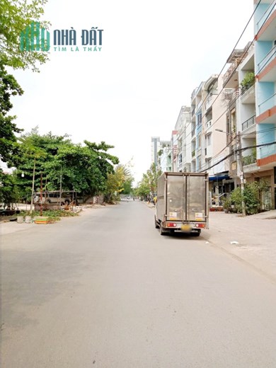 Nhà thuê 5 Tầng MT Tạ Quang Bửu P4Q8 - 22 Triệu / tháng