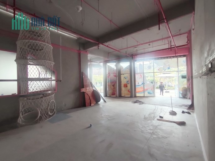 CHÍNH CHỦ CẦN CHO THUÊ NHÀ shop góc 3 mặt tiền đường 15, phường tân phú quận 7