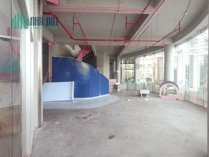 CHÍNH CHỦ CẦN CHO THUÊ NHÀ shop góc 3 mặt tiền đường 15, phường tân phú quận 7