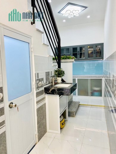Nhà nhỏ, mới 2 tầng hẻm thông Nguyễn Chế Nghĩa P12Q8 - 2.48 Tỷ