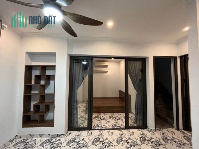 Chính Chủ Cần Cho Thuê Căn Hộ Full Nội Thất Ở Quận Thanh Xuân Vị Trí Đẹp.
