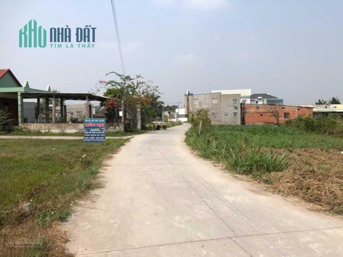 Bán gấp nền góc 2 mặt tiền 311m2 sổ hồng 100%thổ cư tại Mỹ Hạnh Bắc,Đức Hòa,Long An