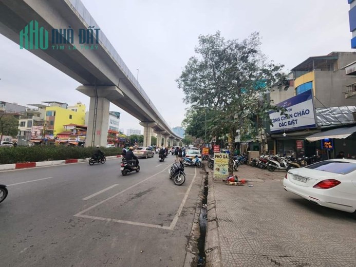 Bán nhà đất mặt phố Hoàng Cầu Trung Liệt Đống Đa Hà Nội DT 320/380m2*C4 giá 148 tỷ 2 thoáng