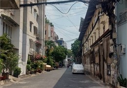Nhà mặt tiền đường Phan Tây Hồ, 5 tầng, diện tích 60m2, khu dân cư an ninh, giao thông thuận tiện,