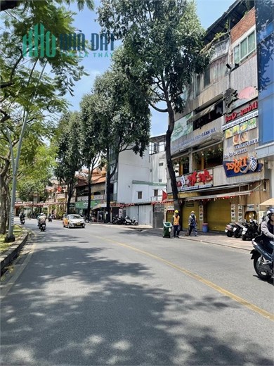 Mặt tiền 5 tầng x 59m2, đường Phan Tây Hồ, nội thất đẹp, có thang máy, chỉ 12.2 tỷ